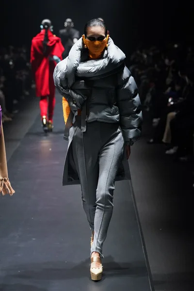 Look 31